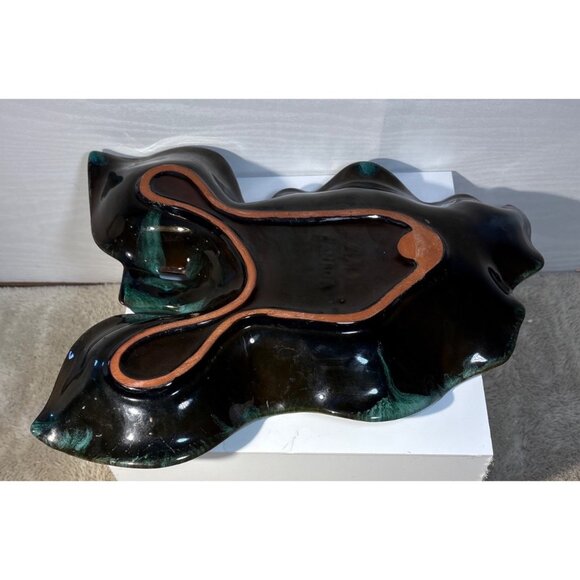 Blue Mountain Pottery Dish Leaf Shaped Candy Trinket Green Drip Glaze 14 x 10" - Picture 8 of 9